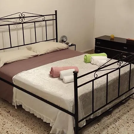 Maranzano Vacanze Casa Con Giardino Holiday home *